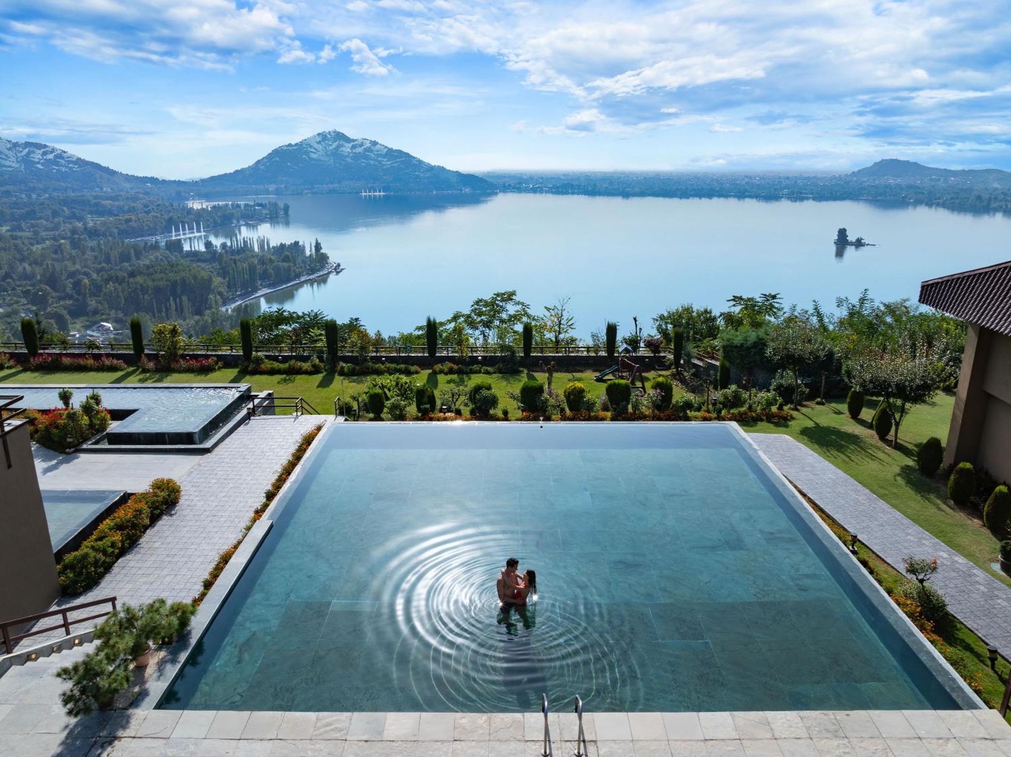 Hotel Taj Dal View Srinagar Exteriér fotografie