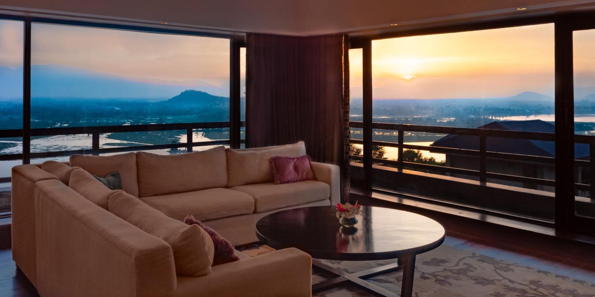 Hotel Taj Dal View Srinagar Exteriér fotografie