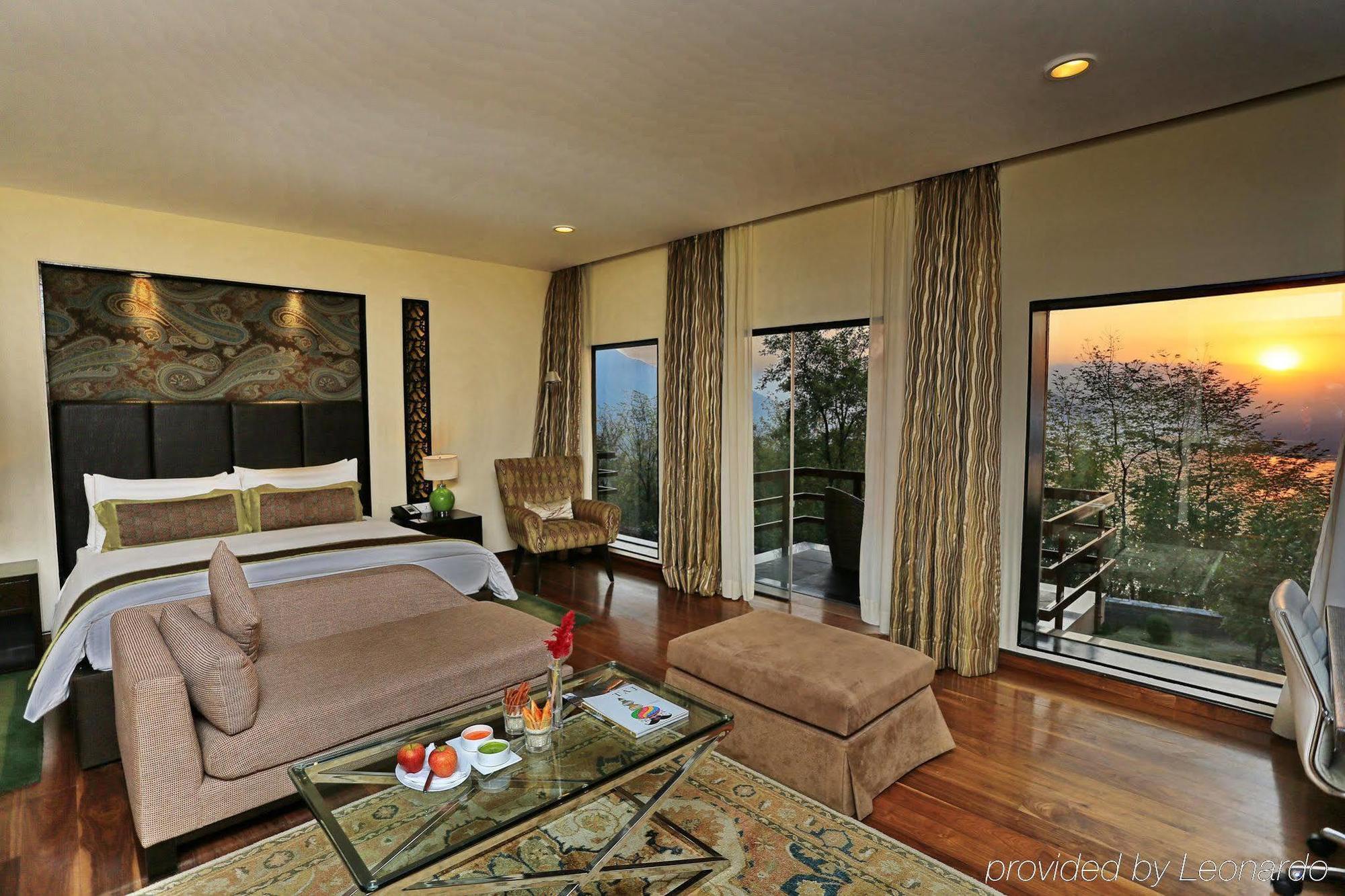 Hotel Taj Dal View Srinagar Exteriér fotografie